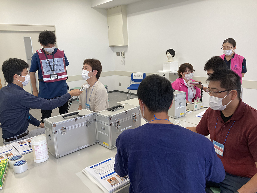 甲状腺簡易測定実習